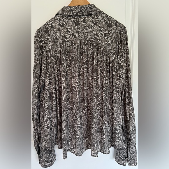 Free People Modern Muse Snakeskin Oversized High Low Long Sleeve Top - Picture 5 of 14
